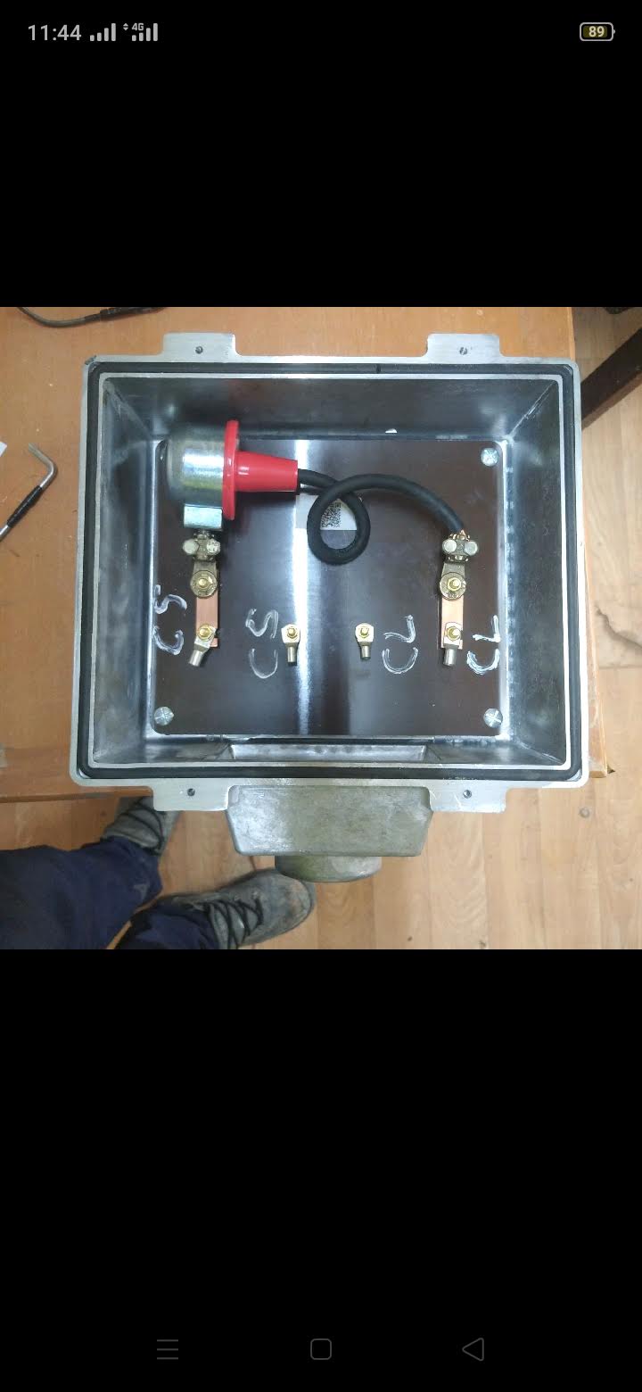 Coffret Joint Isolant : PJI - I. Pipelines & bacs de stockage - Coffrets de mesure et de controle